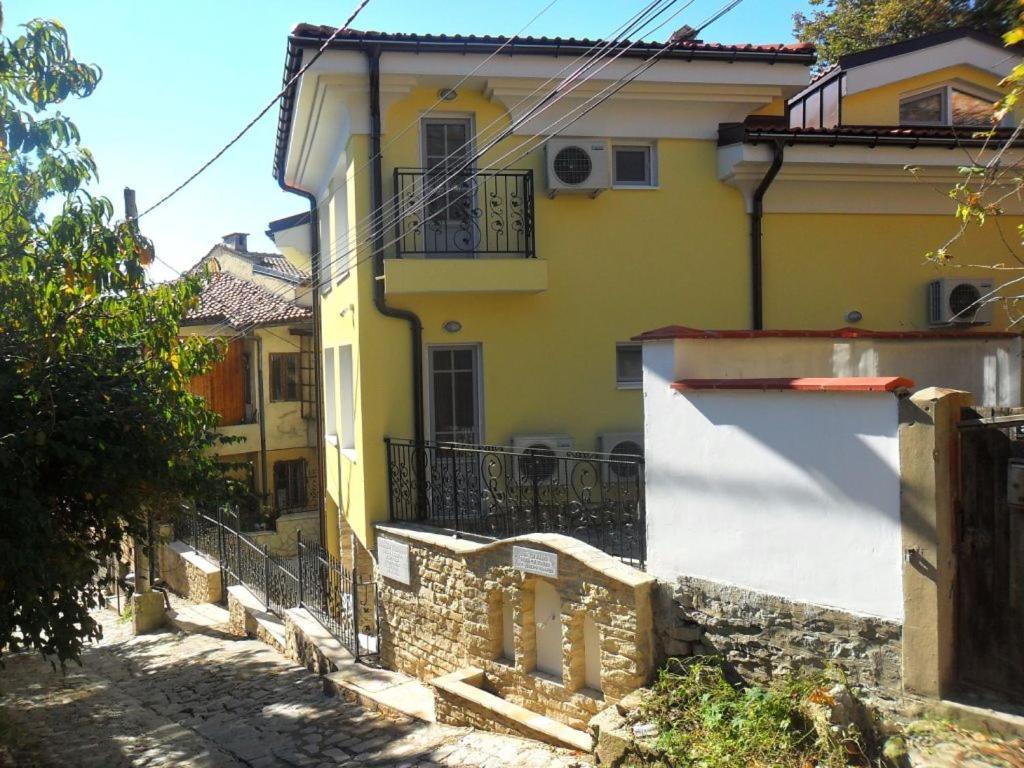 Къщата С Чешмата Apartment Veliko Tarnovo Exterior photo